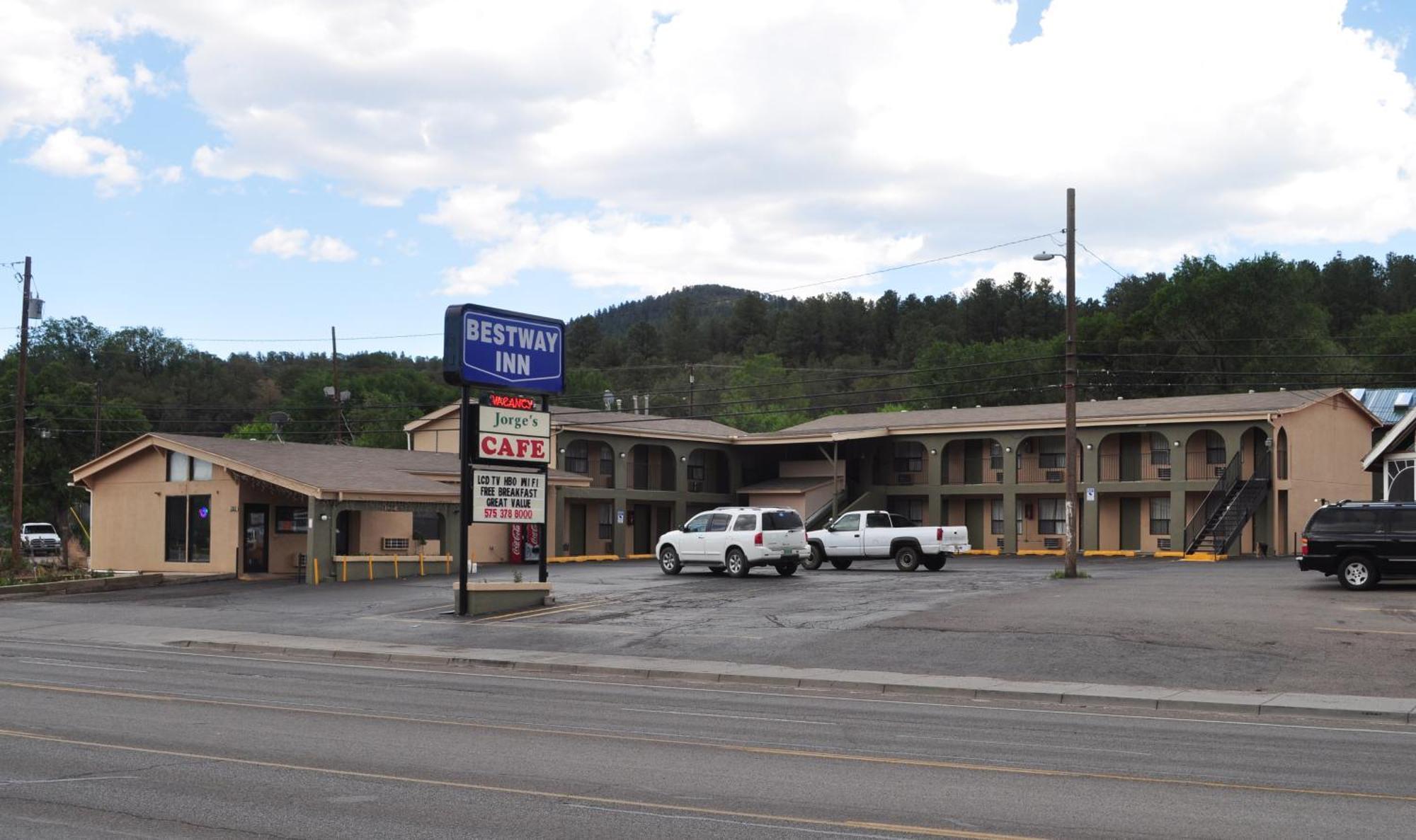 Ruidoso Downs Bestway Inn מראה חיצוני תמונה