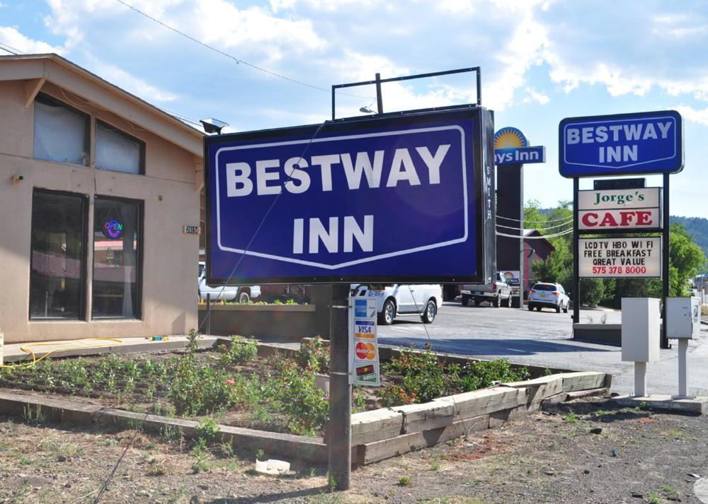 Ruidoso Downs Bestway Inn מראה חיצוני תמונה