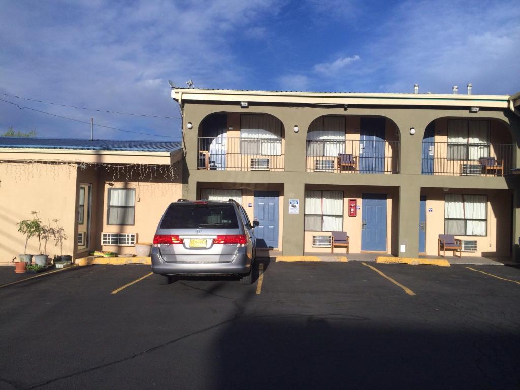 Ruidoso Downs Bestway Inn מראה חיצוני תמונה